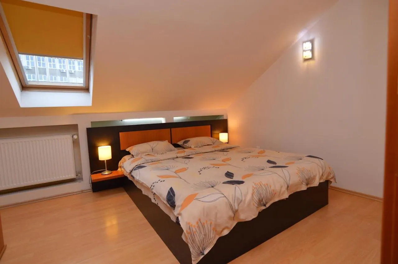 Grandville Apartments Boekarest