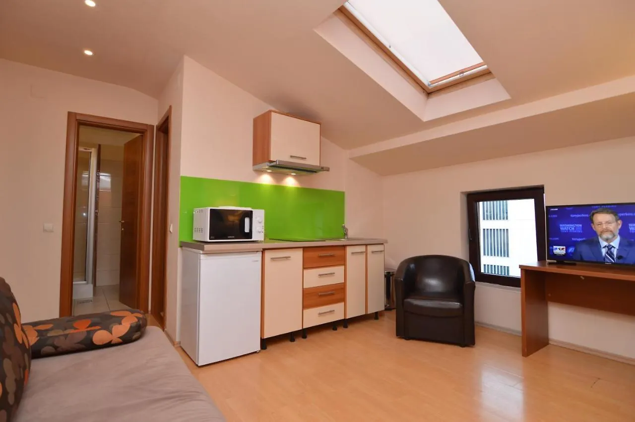 Grandville Apartments Boekarest