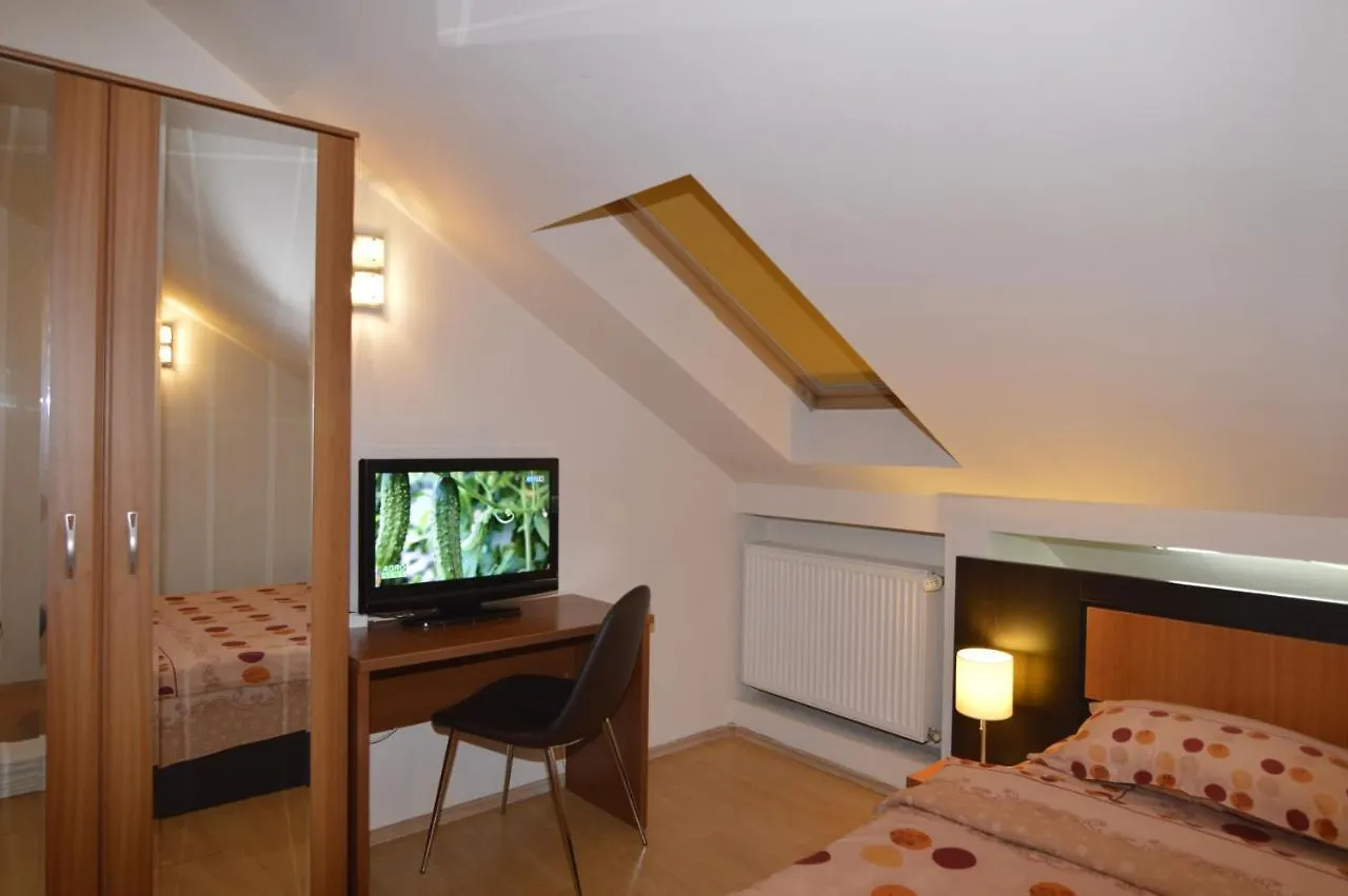 Grandville Apartments Boekarest